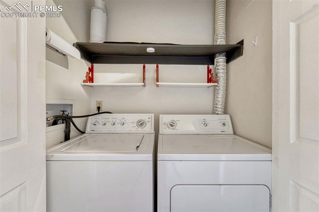 Image 29 of 44: Laundry