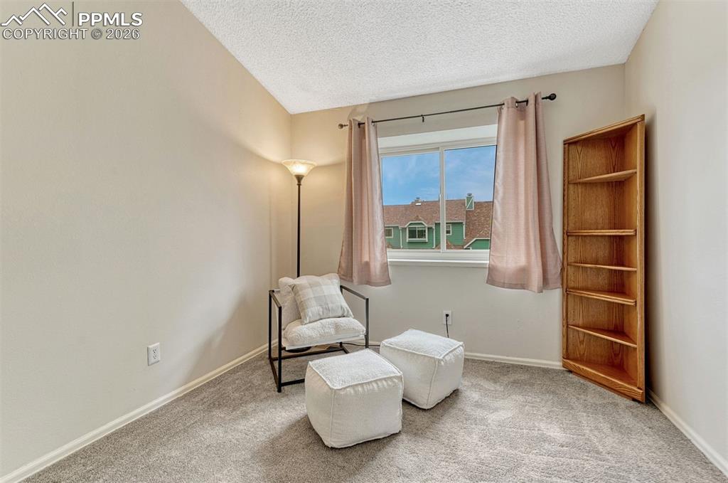 Image 31 of 44: Sitting Room