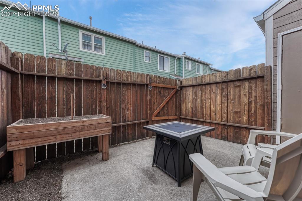 Image 35 of 44: Patio