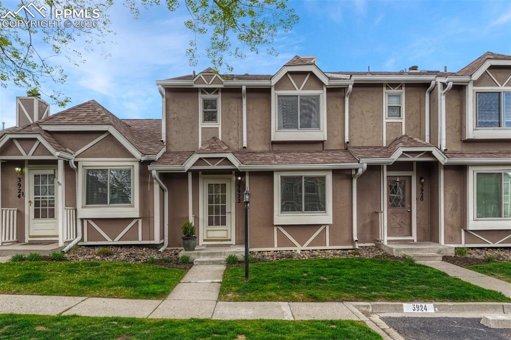 Image 7 of 44: Front of Structure