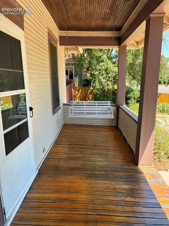 Image 3 of 26: Front Entry