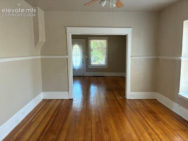 Image 8 of 26: Dining Room
