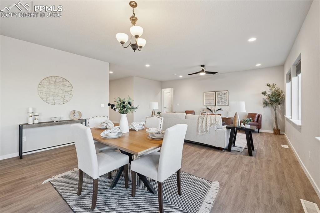 Image 12 of 47: Dining Area