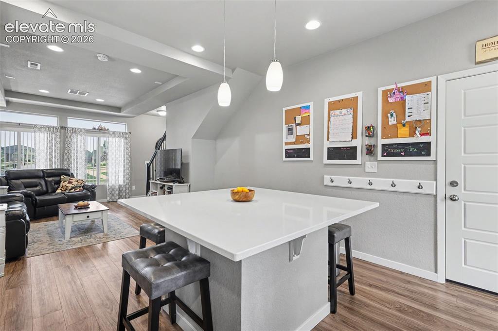 Image 18 of 44: Kitchen
