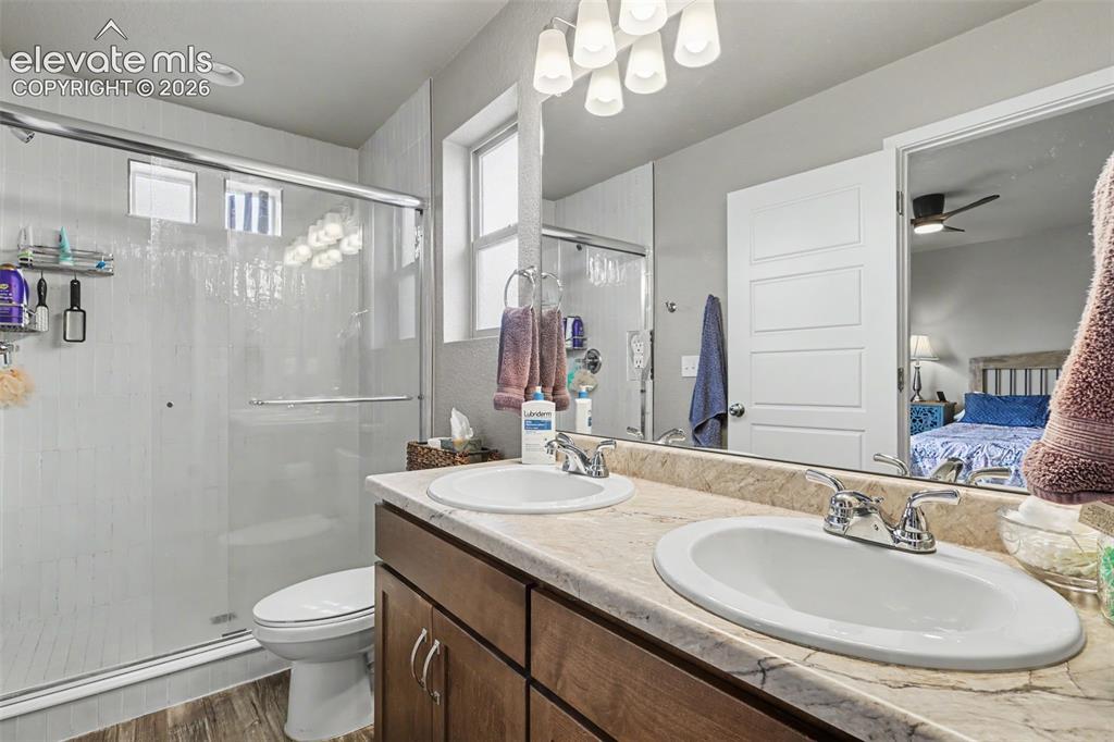 Image 26 of 44: Master Bathroom