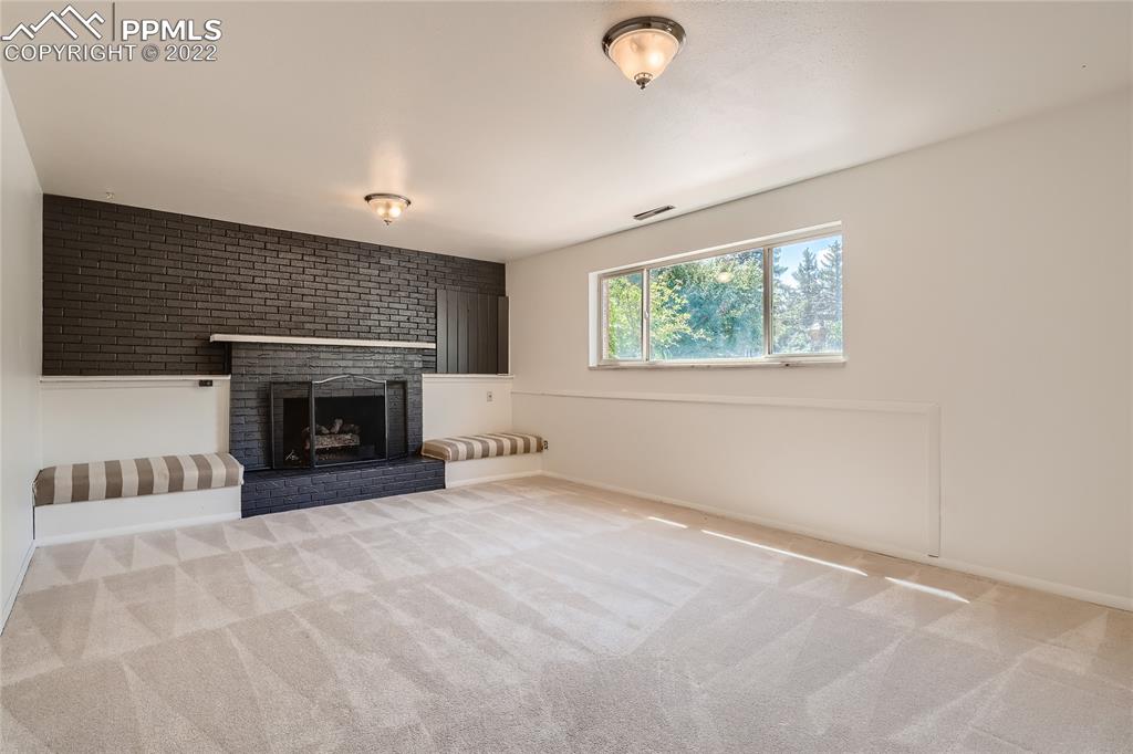 Listing 2145152, Image 14 of 24