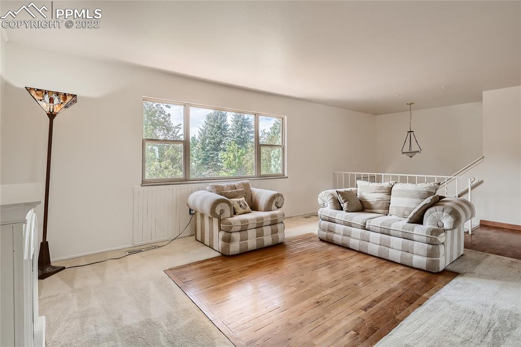 Listing 2145152, Image 4 of 24