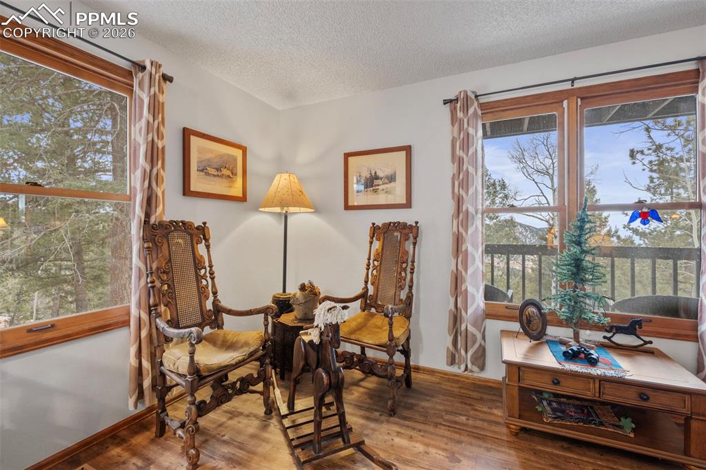 Image 13 of 50: Sitting Room