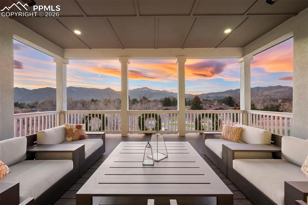 Image 12 of 48: Deck