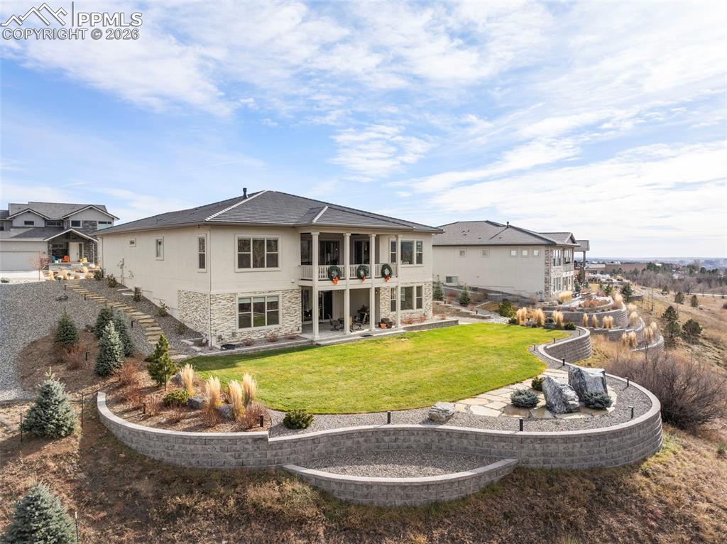 Image 43 of 48: Back of Structure