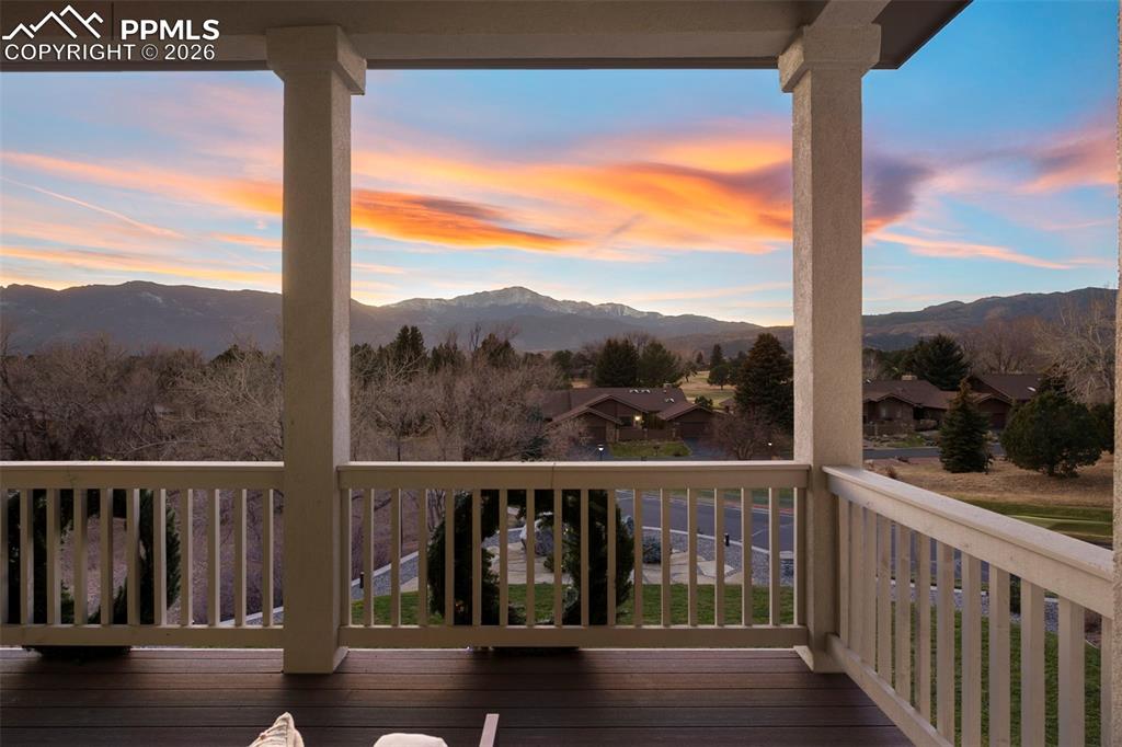 Image 46 of 48: Deck