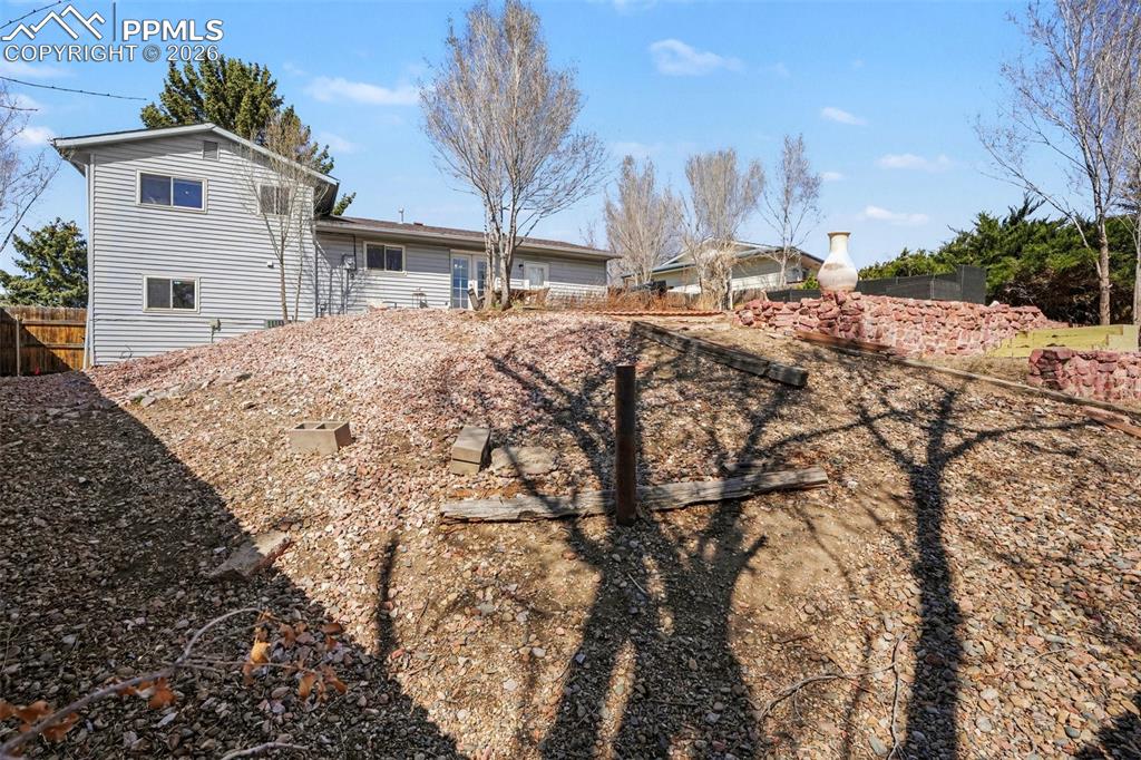 Image 22 of 25: Back of Structure