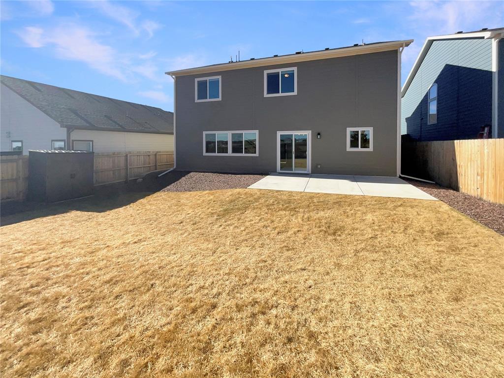 Image 5 of 26: Back of Structure