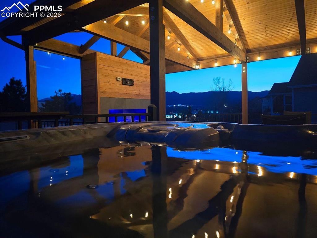 Image 49 of 50: Patio