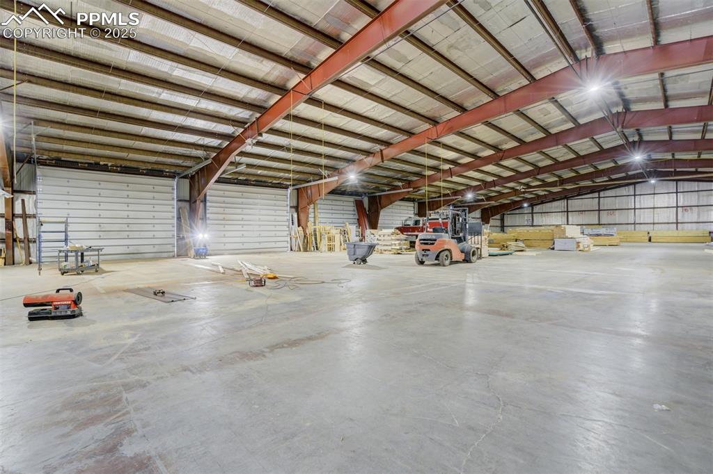 Image 25 of 44: No Description Available