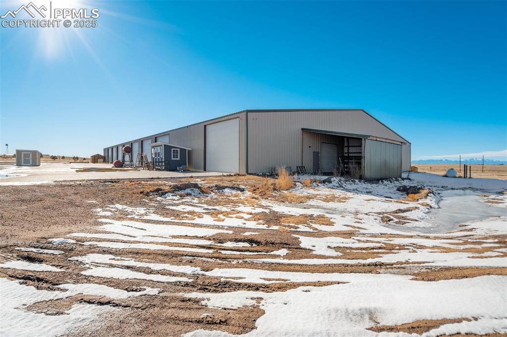 Image 41 of 44: No Description Available