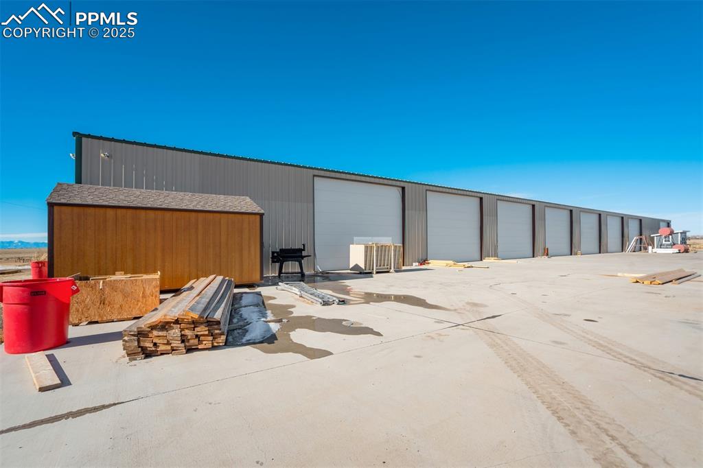 Image 43 of 44: No Description Available