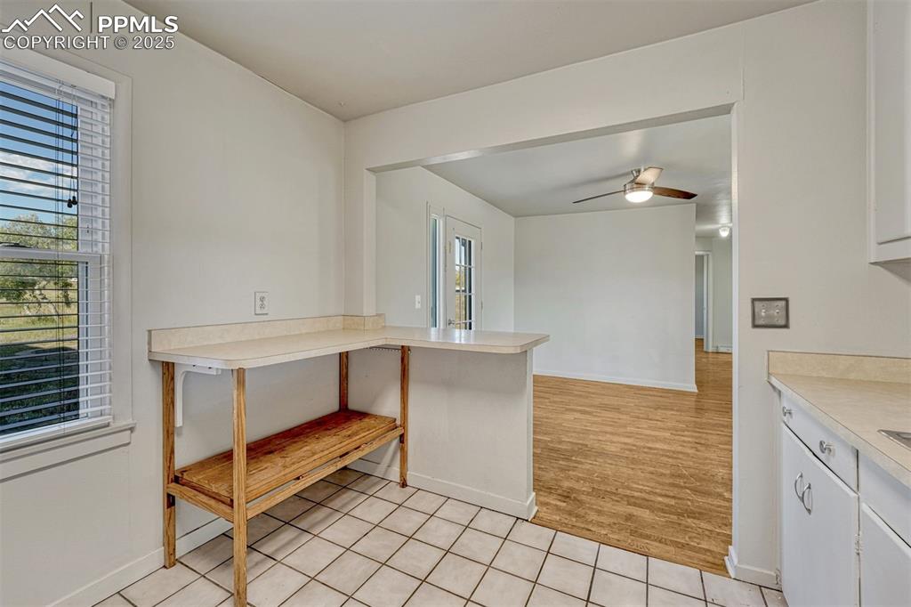 Image 8 of 26: Kitchen