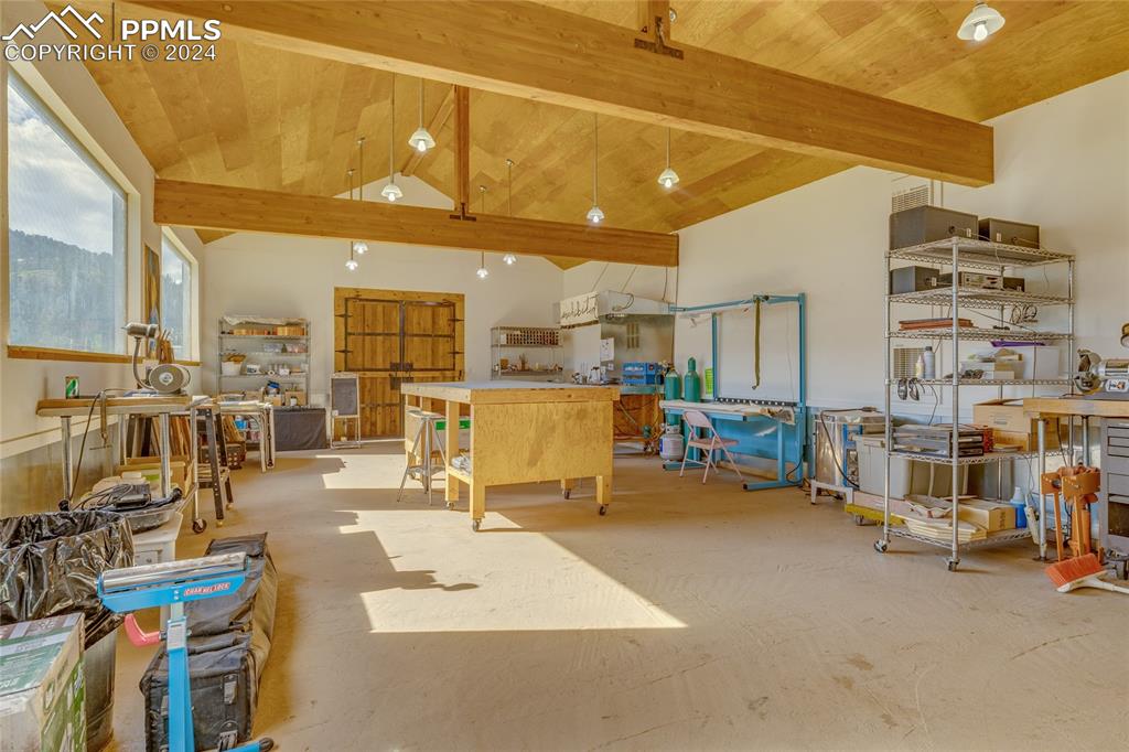 Image 37 of 47: Heated studio/shop near highway