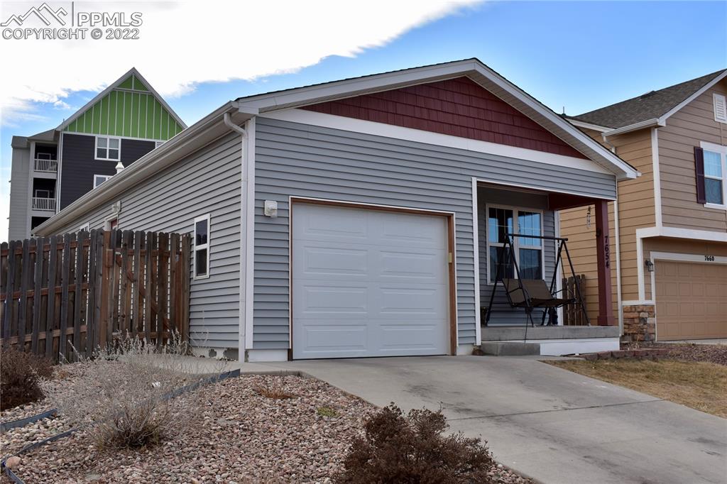 Listing 2155135, Image 1 of 30