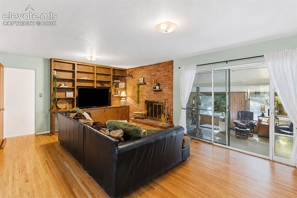 Image 11 of 41: Living Room