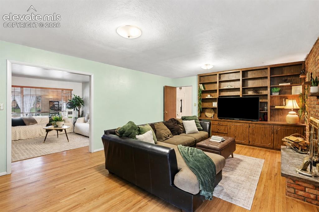 Image 13 of 41: Living Room