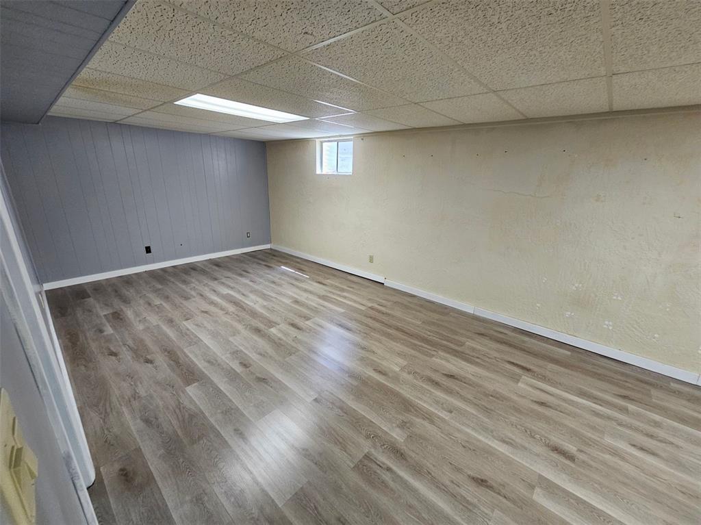 Image 14 of 27: Basement