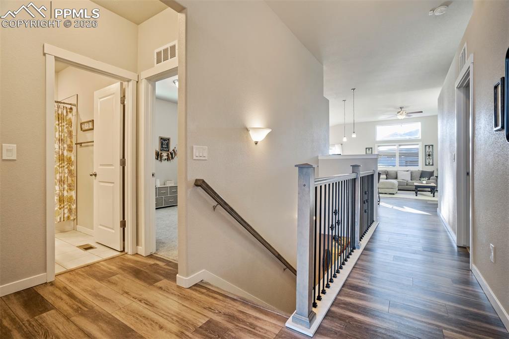 Image 24 of 47: Entry area. 