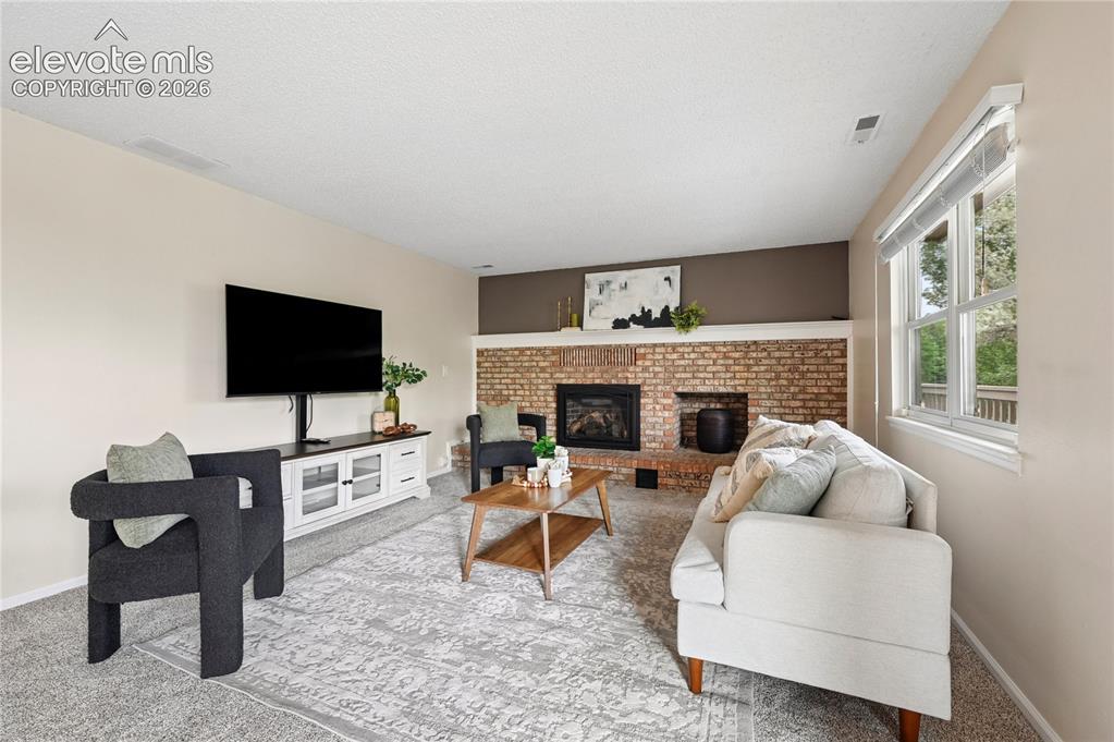 Image 15 of 50: Living Room