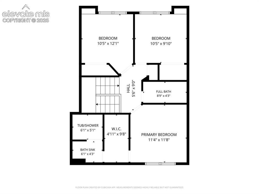 Image 23 of 32: Upper floor with bedrooms