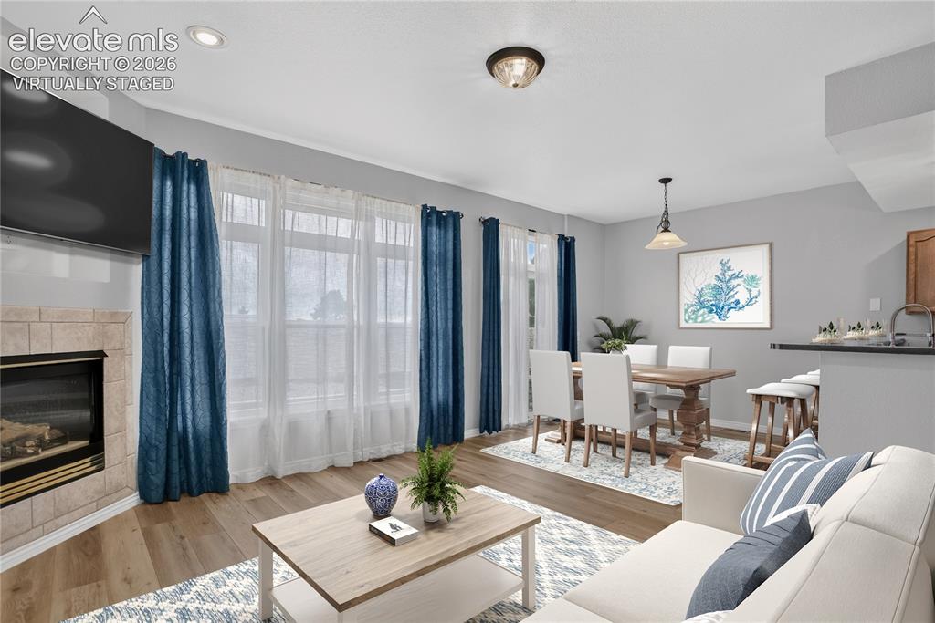 Image 7 of 32: Virtually staged living room