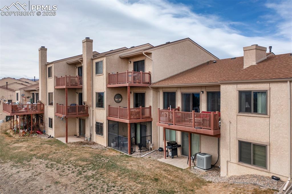 Image 42 of 49: Back of Structure