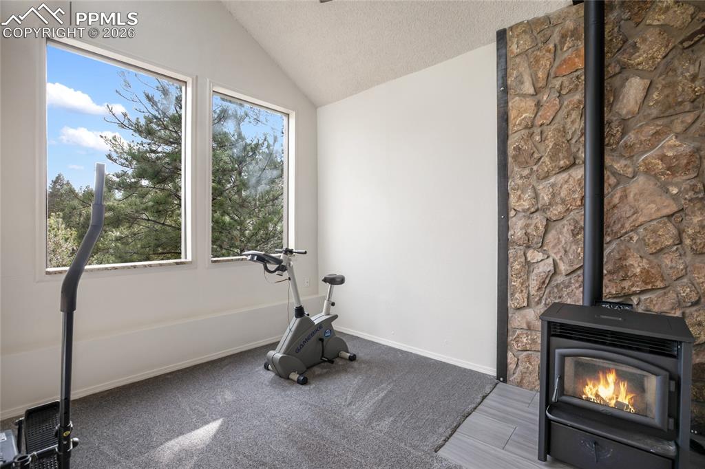 Image 27 of 40: Exercise Room