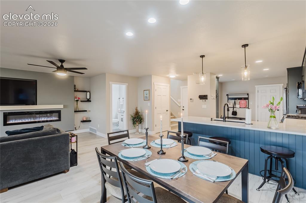 Image 13 of 49: Great room concept