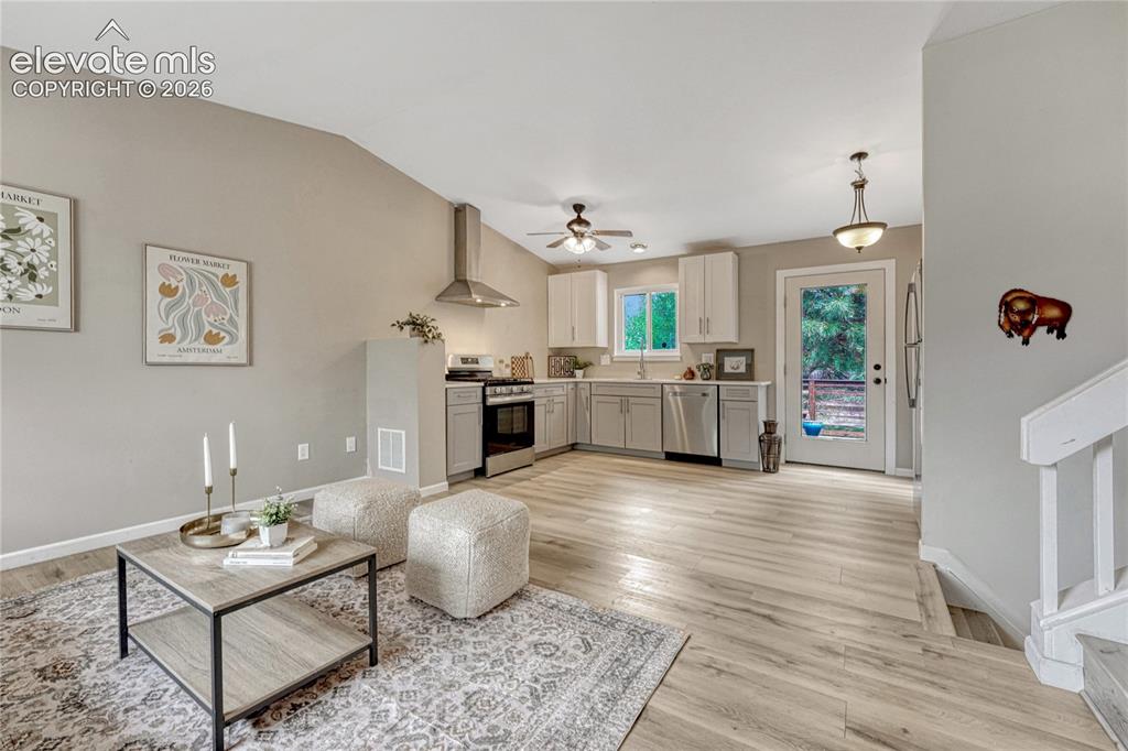 Image 13 of 33: Fully updated home!