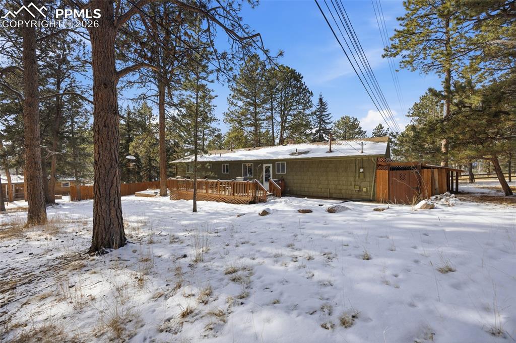 Image 10 of 25: Back of Structure