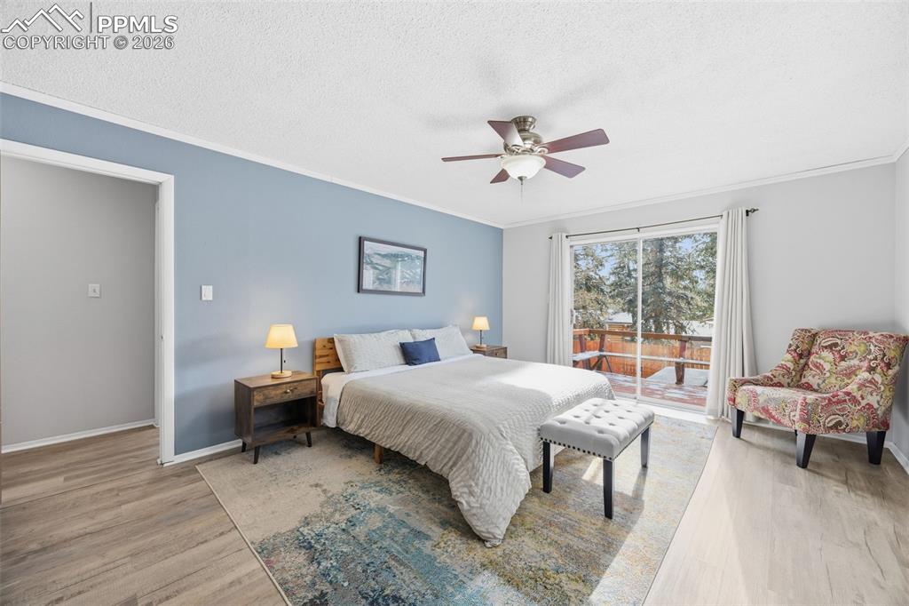 Image 13 of 25: Bedroom