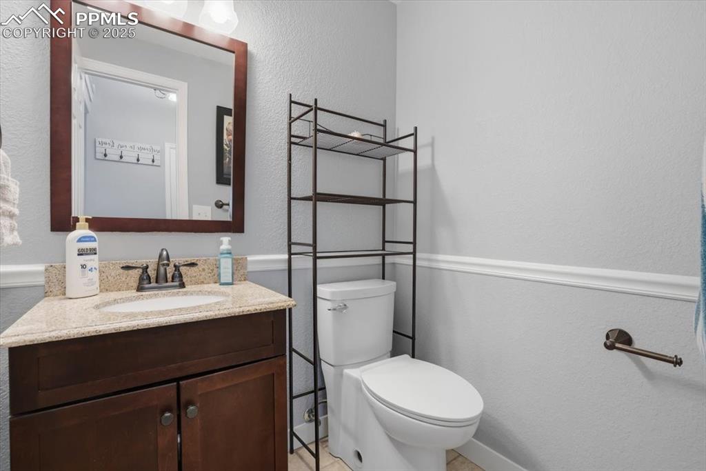 Image 28 of 50: Bathroom