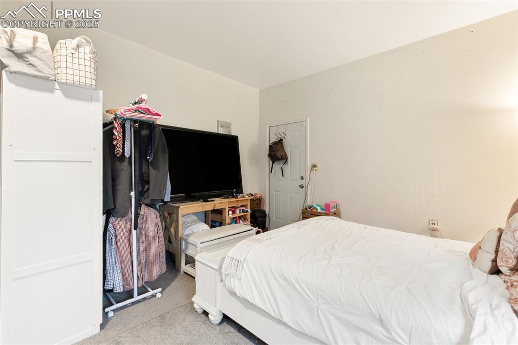 Image 25 of 38: View of bedroom