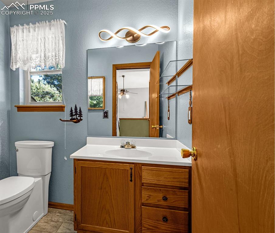 Image 10 of 34: Bathroom