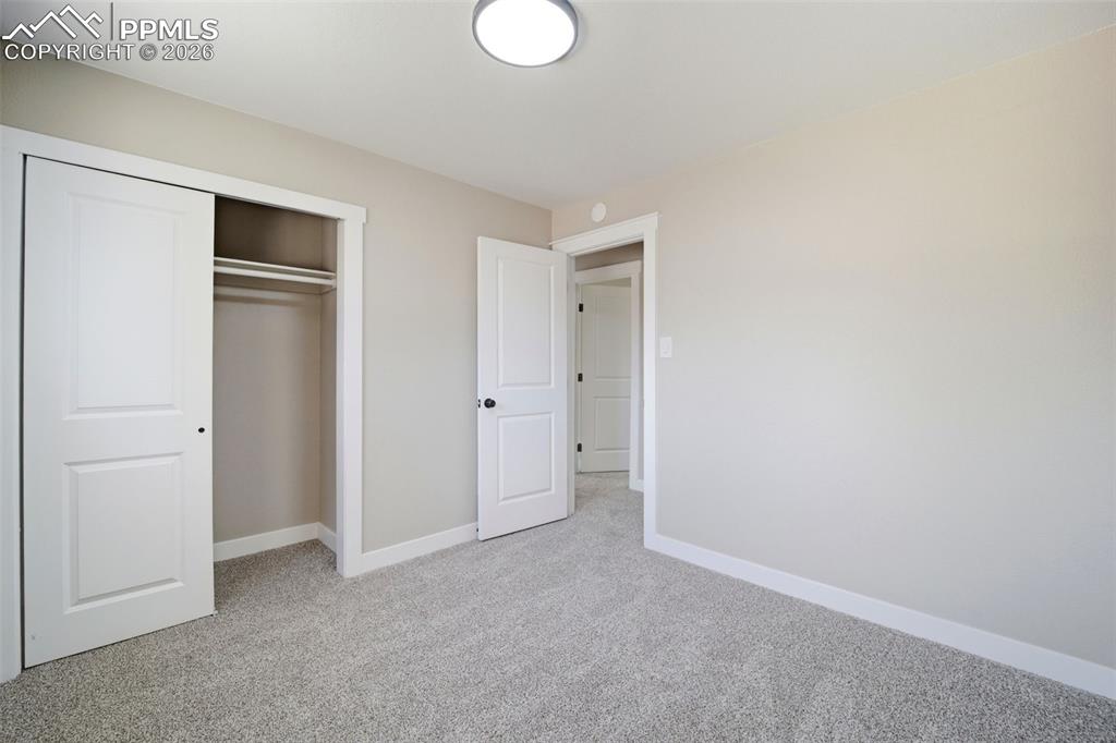 Image 25 of 41: Bedroom