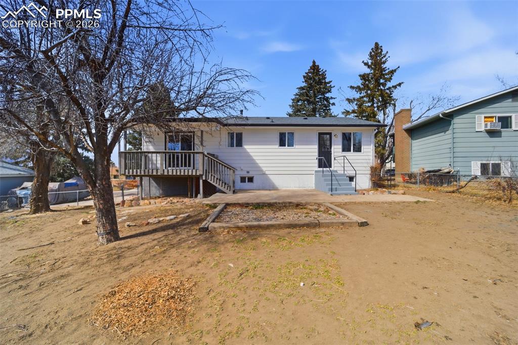 Image 36 of 41: Back of Structure