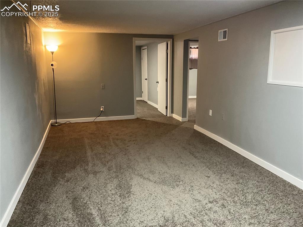 Image 26 of 43: New carpet