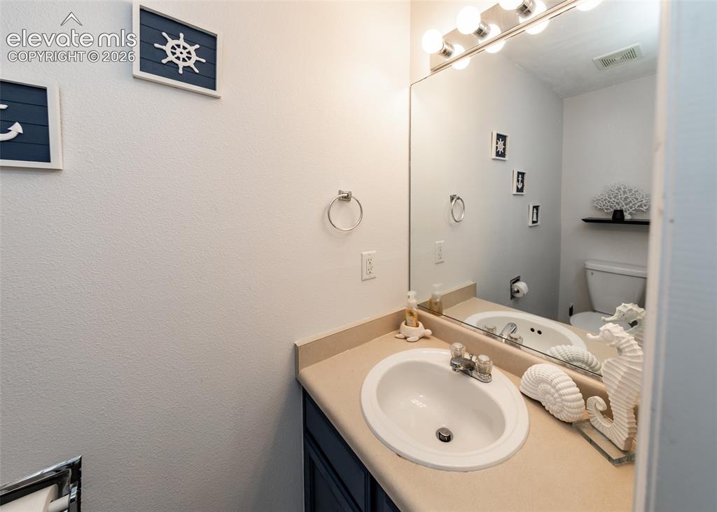 Image 11 of 37: Bathroom