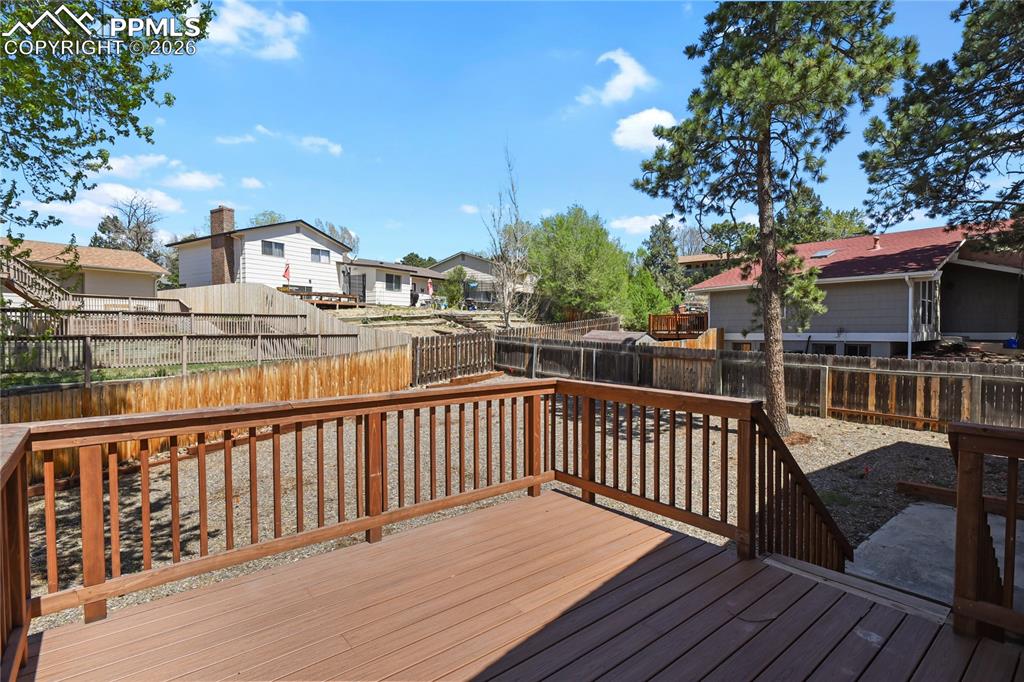 Image 33 of 37: Deck