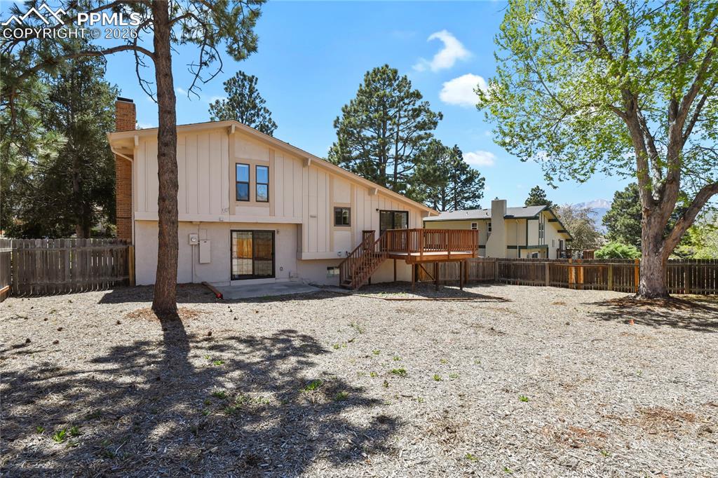 Image 35 of 37: Back of Structure