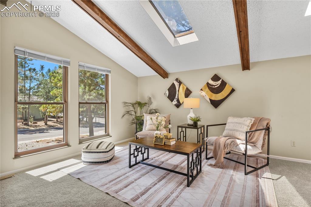 Image 4 of 37: Sitting Room