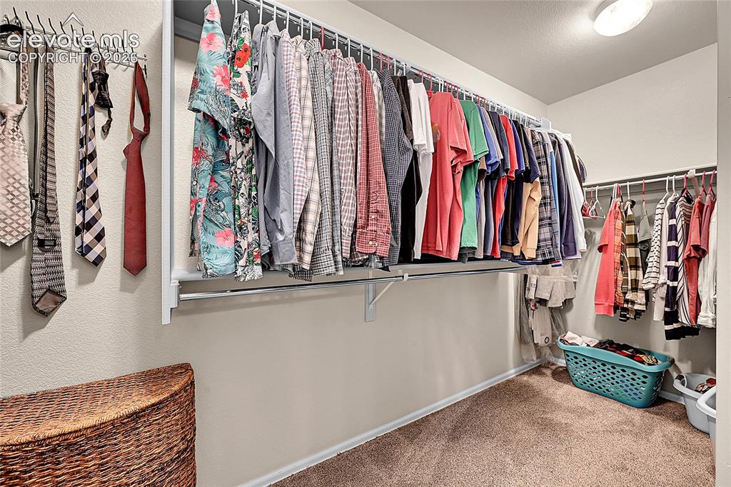 Image 19 of 43: Closet