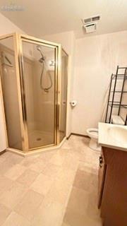 Image 10 of 25: Bathroom