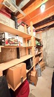 Image 12 of 25: Storage